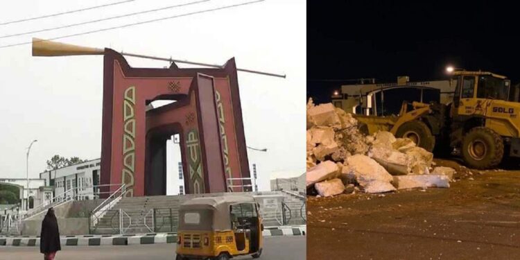 Why roundabout with sign of Christian cross was demolished in Kano