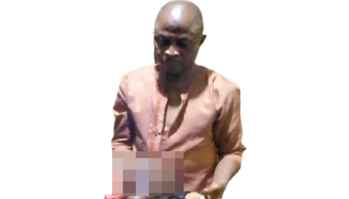 Man caught with fresh human head in Ibadan