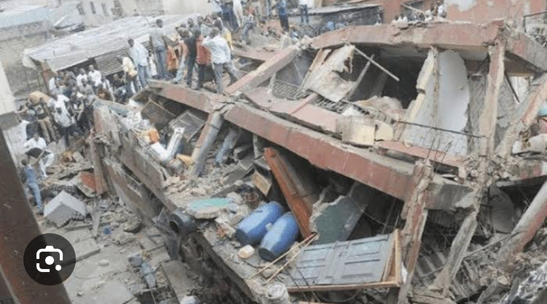 Toddler feared dead, others injured as building collapses in Mushin