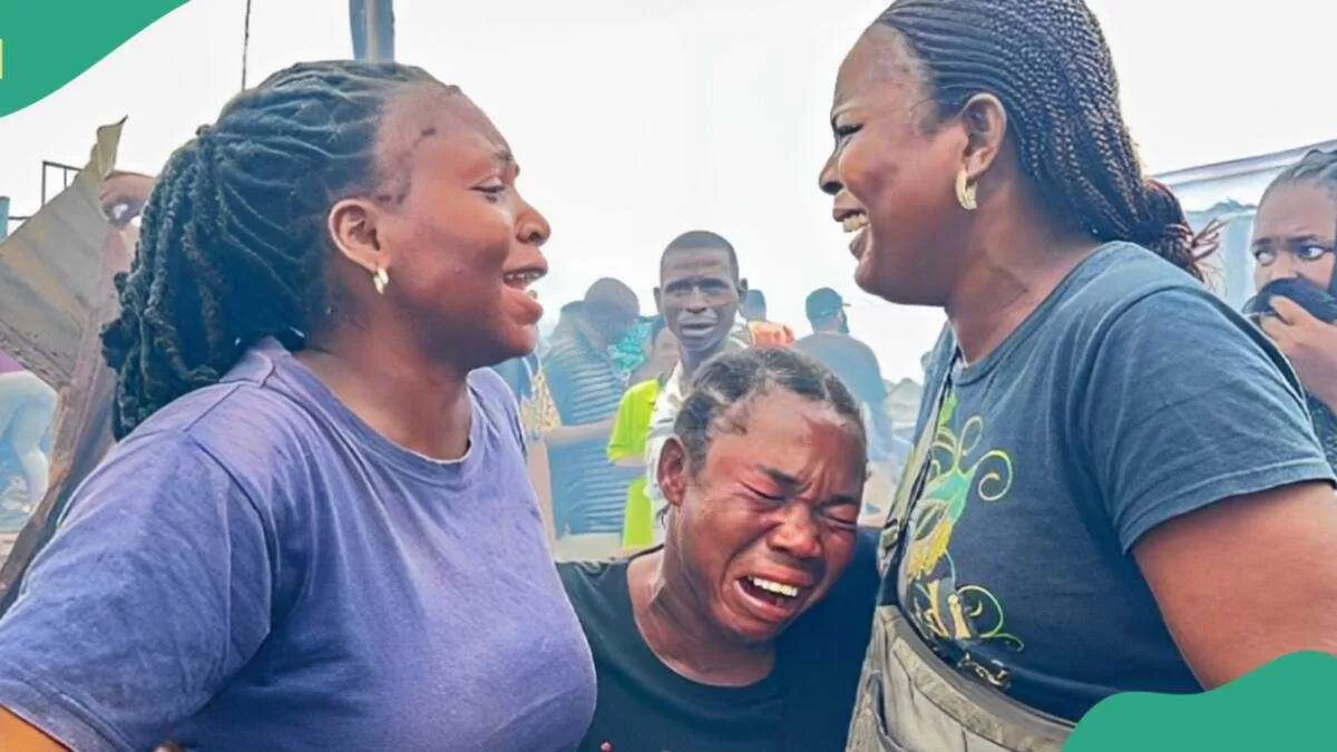 Amidst hardship protest: Nigerian woman collapses after losing N275k in popular market