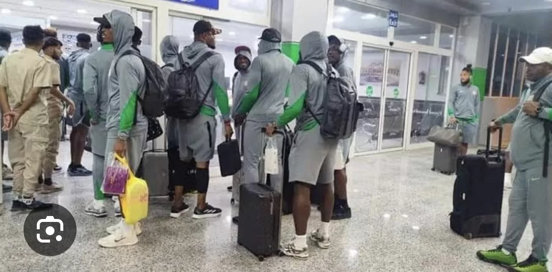 (Watch Video) Super Eagles lands in Kano, sings ‘Oh my home’